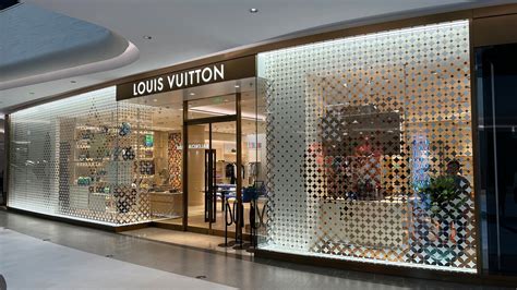 Louis Vuitton Guangzhou Baiyun International Airport 